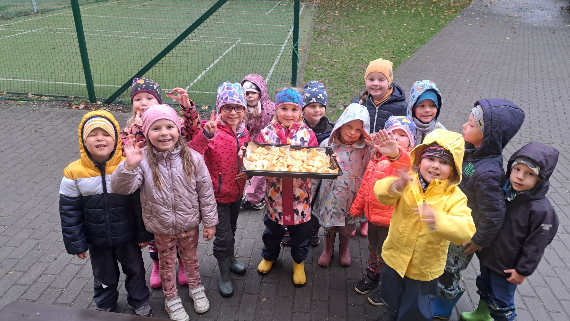 Image W przedszkolu pachnie jabłuszkami 