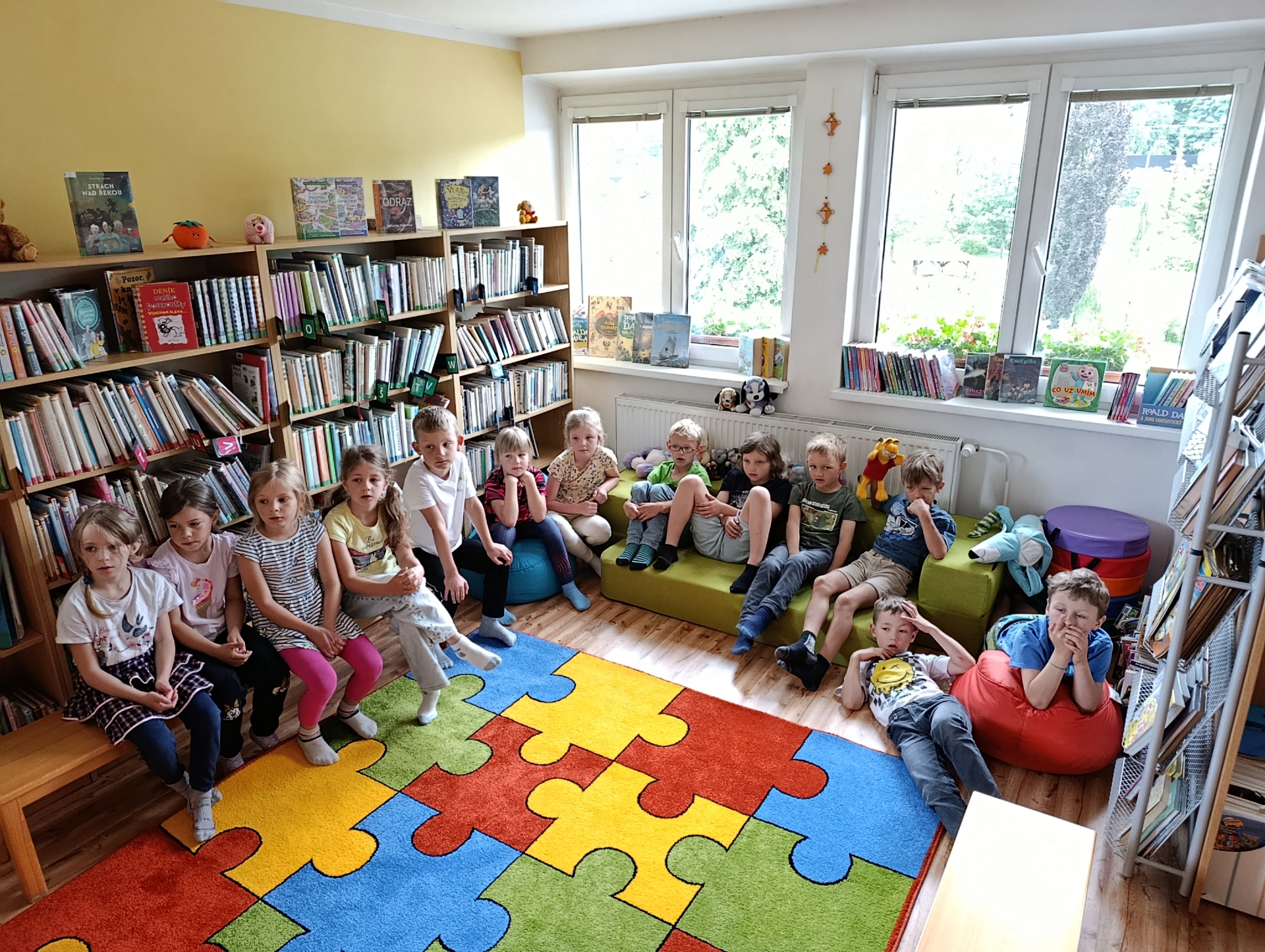 Image Klucz do krainy wiedzy zdobyty! Pasowanie na Czytelnika 